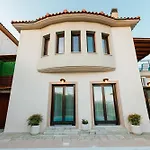 Pelionblue Villa *