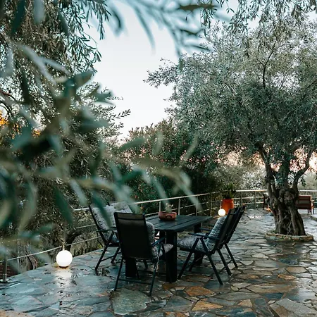 Villa Pelionblue *