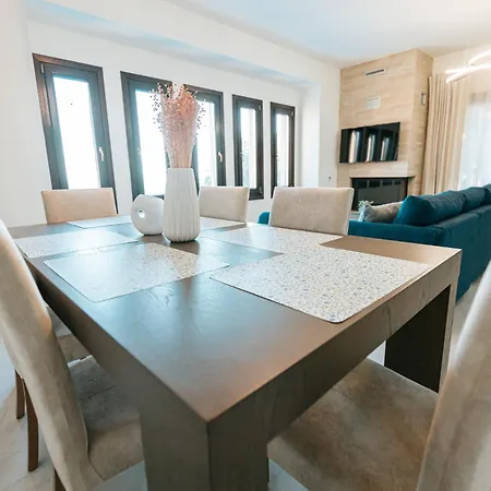 Pelionblue Villa *